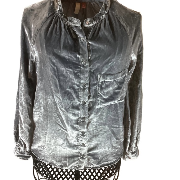 Pilcro Anthropologie Velvet Button Front Blouse – Blue Gray – Women’s XS – NWOT - Picture 3 of 9
